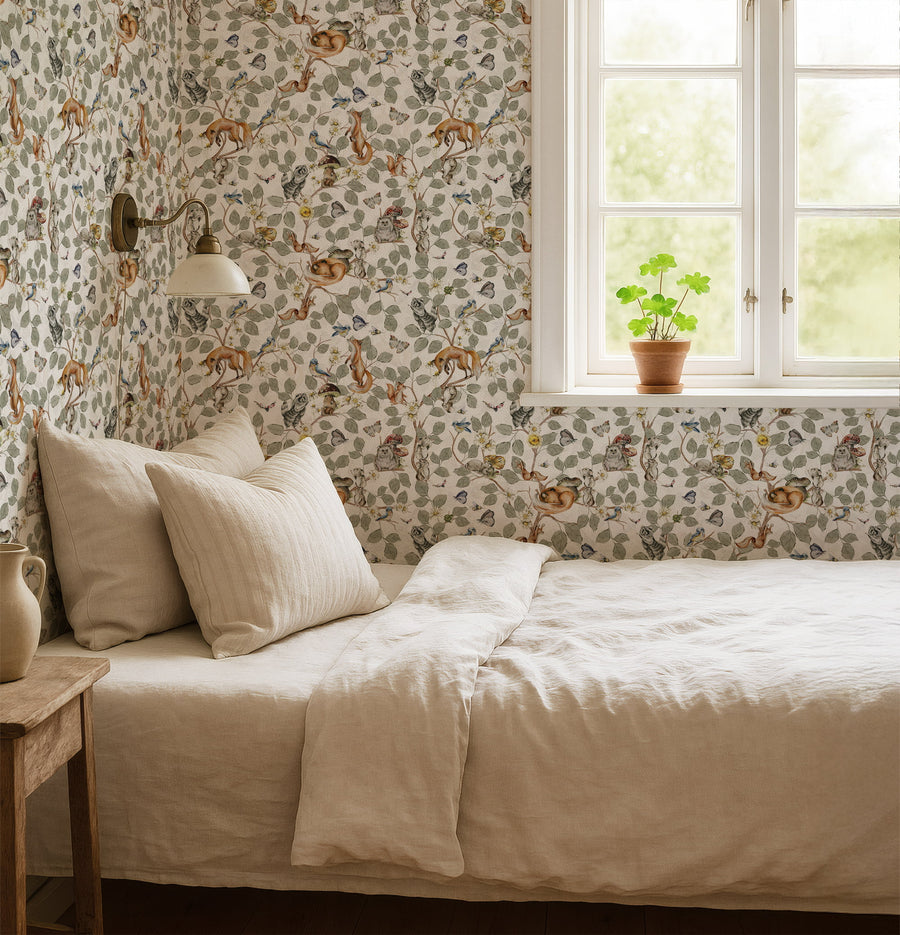 Woodland Animals Wallpaper – Fox, Bird & Forest Friends