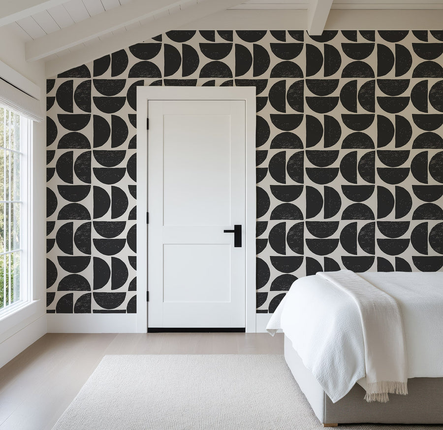 Modern Black & White Geometric Wallpaper