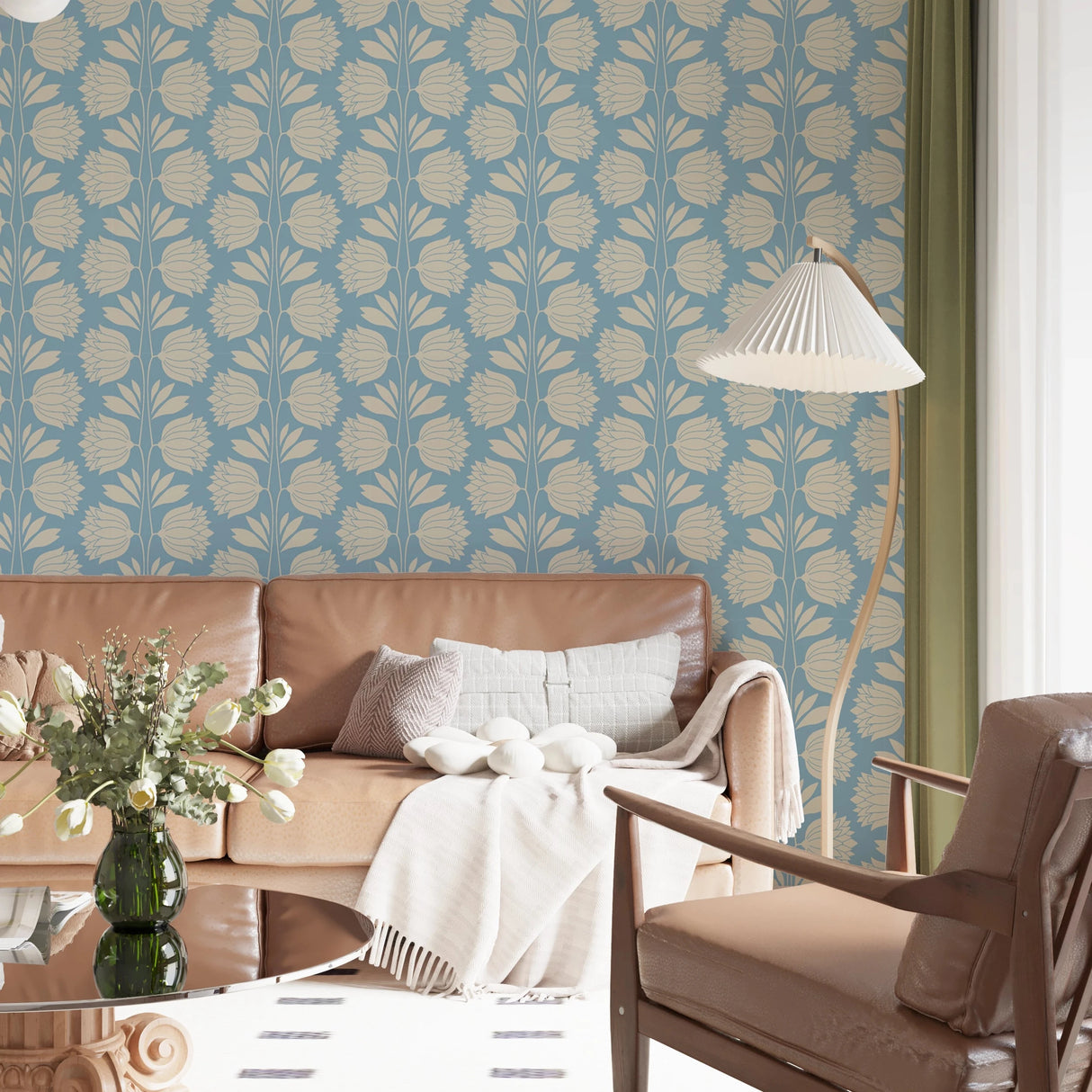 Blue Floral Vintage Wallpaper – Elegant Cream Flower Pattern