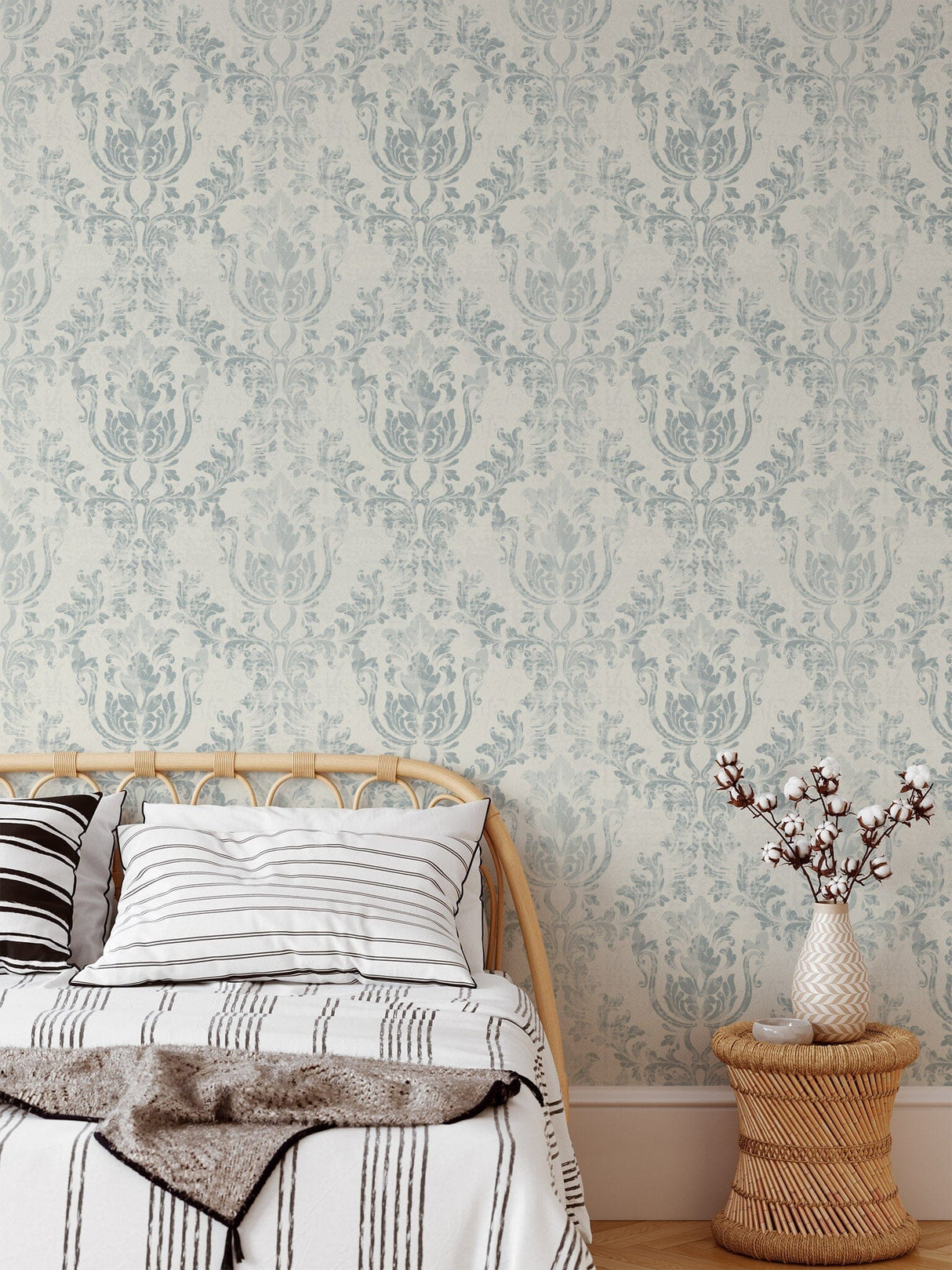 Vintage Damask Wallpaper Peel and stick Wallpaper EazzyWalls 